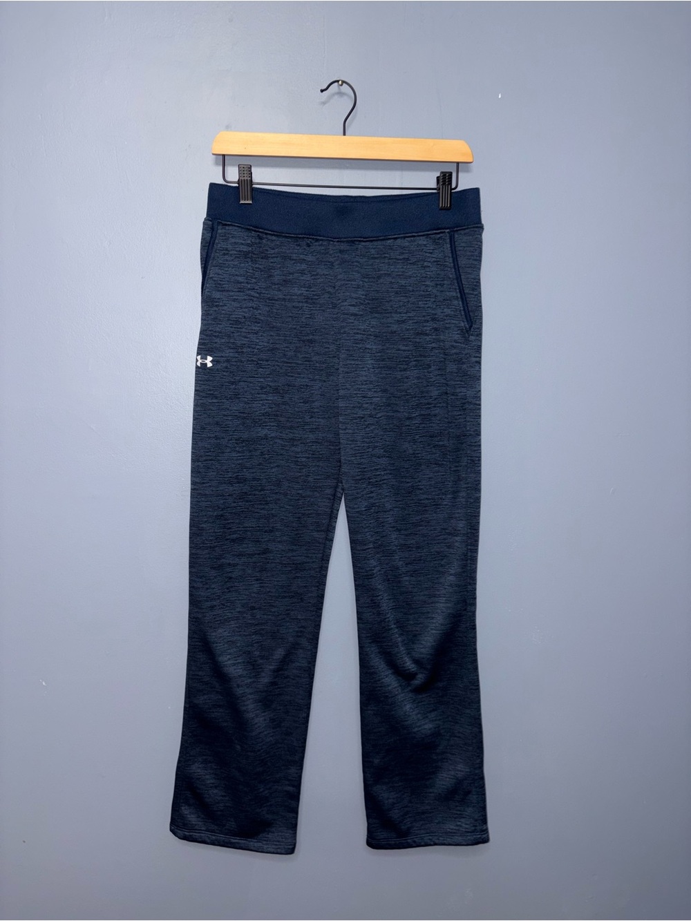 Under Armour • Navy Straight Leg Sweatpants